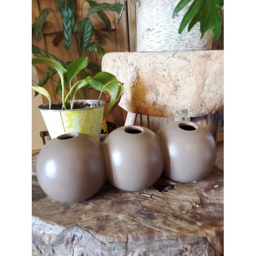 Vase gris