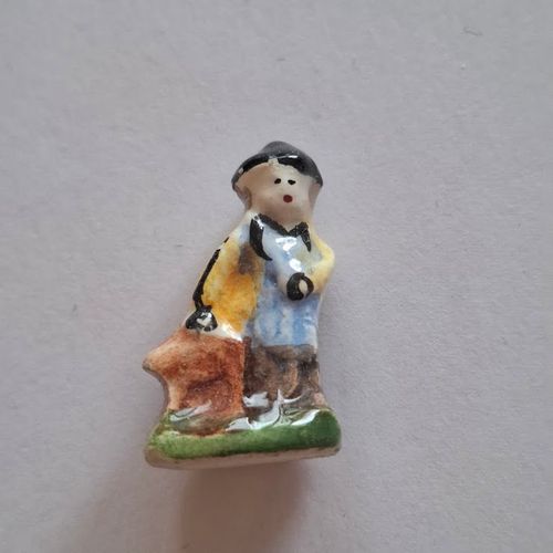 Fève - Santon - Crèche - Santon Personnage Homme Berger Socle Vert