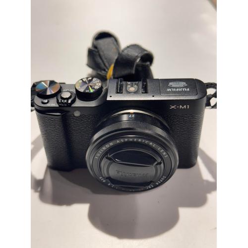 Fujifilm X-M1 Hybride 16.3 mpix + Objectif 27mm + Objectif 16-50 mm