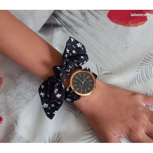 Montre Femme À Nouer Bracelet Tissu Noir Imprime Fleurs