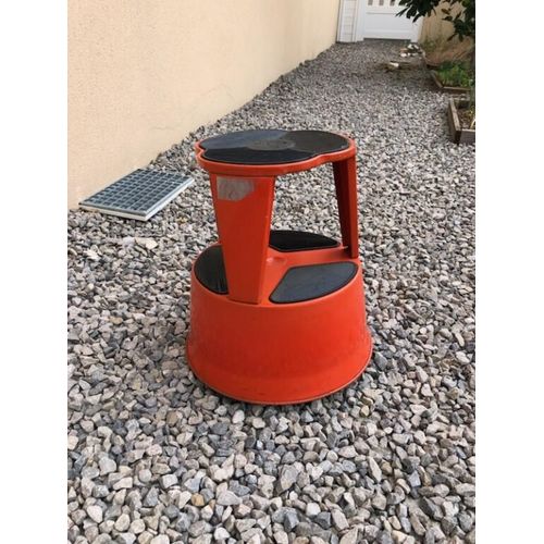 Tabouret Métal Sur Roulette
