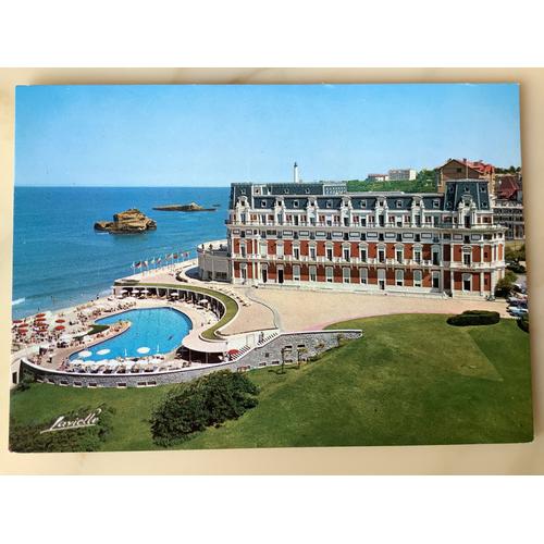 Biarritz (64) L’Hôtel Du Palais Et Sa Piscine Californienne