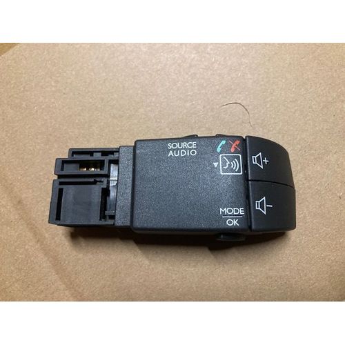 commande au volant Primastar ou Renault Trafic 2