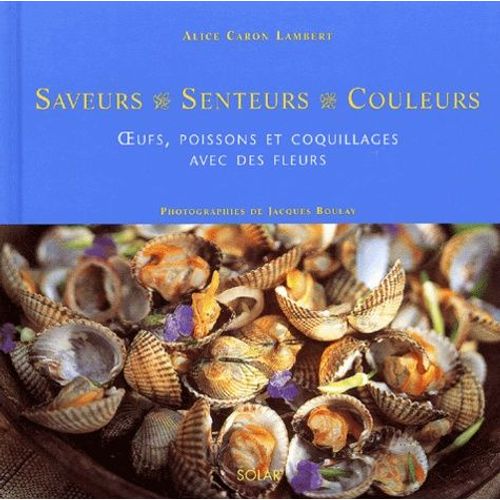 Oeufs, Poissons Et Coquillages Avec Des Fleurs