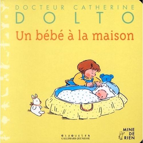 Un Bébé À La Maison