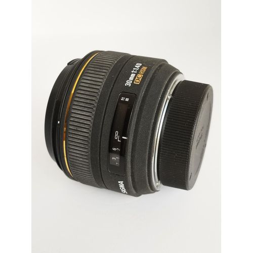 Vends Sigma EX 30 mm 1,4 DC HSM