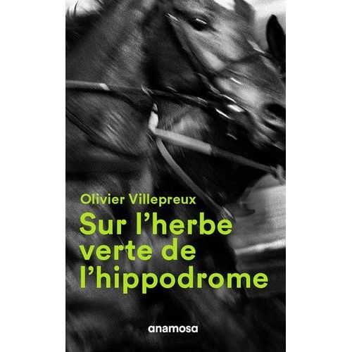Sur L'herbe Verte De L'hippodrome