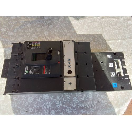 Disjoncteur schneider NSX400F tetrapolaire