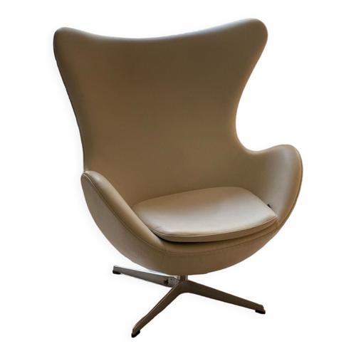 Egg Chair Arne Jacobsen Blanc