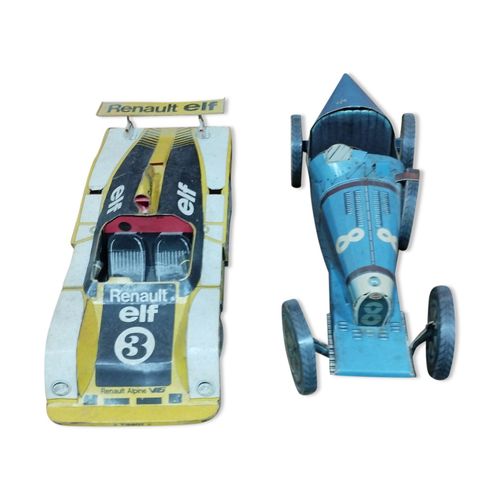 Ancienne maquette en carton 2 voitures bugatti lesney type 35 et renault alpine a442 jaune
