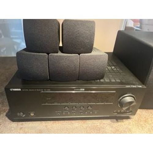 Bonjour, vend Home cinema Yamaha modèle RX-V465 avec ces 5 enceintes et son boomer