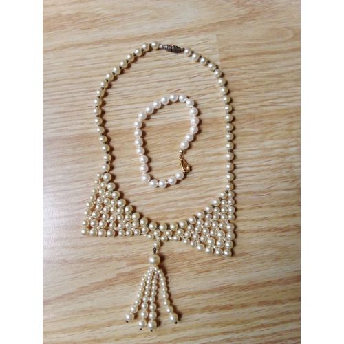 Collier De Perles Anciens Plus Un Bracelet