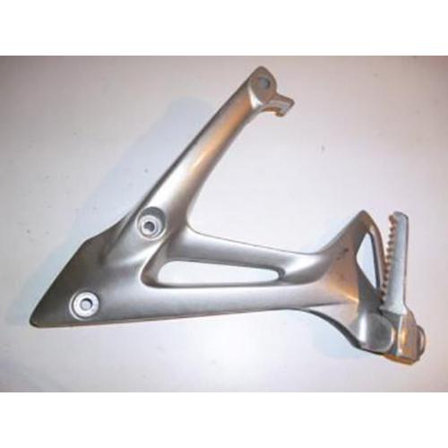 Platine De Repose Pied Passager Gauche Origine Pour Moto Honda 800 Vfr 2004 Mcw-L Occasion