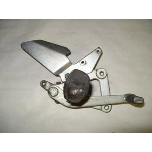 Platine De Repose Pied Pilote Droit Origine Pour Moto Suzuki 500 Gse 1993 Gm51a Occasion