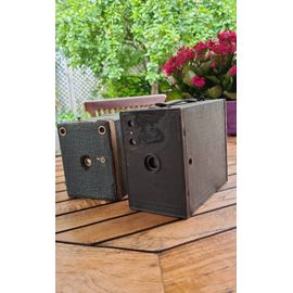 Lot d'appareils photo argentique dont un Kodak Box Brownie