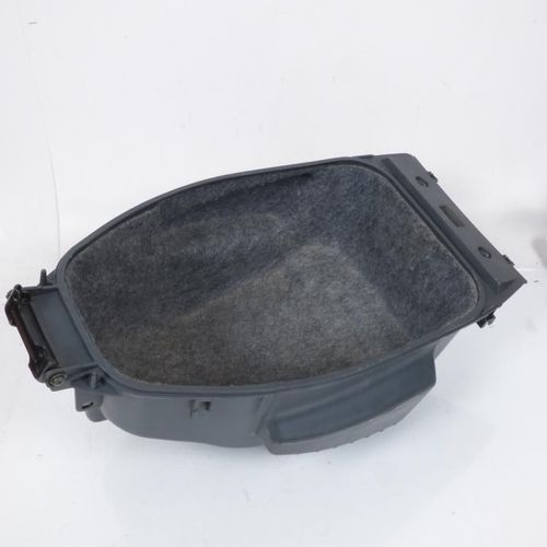 Coffre Origine Pour Scooter Mbk 125 Flame 1999-2004 5fm-F473r / Lprse031 / E310e Occasion