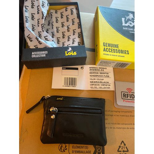 porte monnaie Lois 62 Jeans noir (et non pas APC) mais il fallait mettre marque !