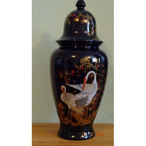 Grand Vase Bleu En Porcelaine