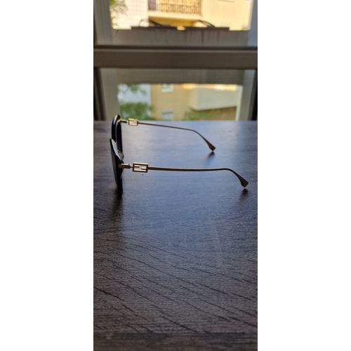 Lunettes De Soleil Neuves Fendi