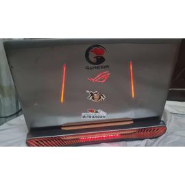 Asus Rog g752vs - 17.3" Intel Core i7-7820HK - 2.9 Ghz - Ram 16 Go - SSD 512 Go