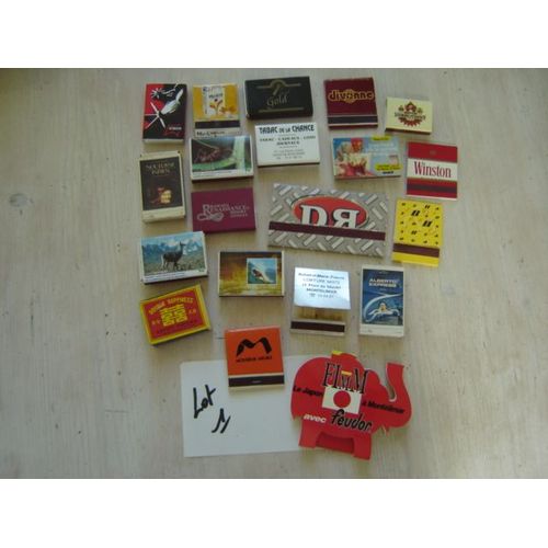 Lot N° 1 // Boites & Pochettes D'allumettes De France Et D'ailleurs