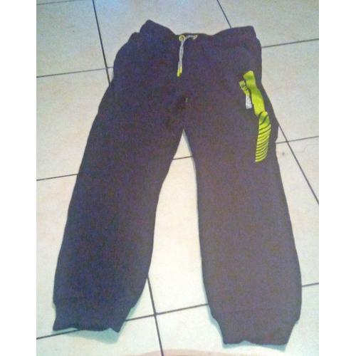 Jogging In Extenso Taille 12 Ans .;