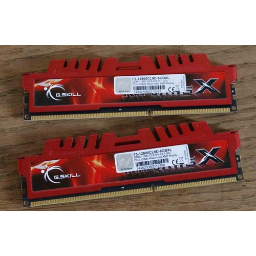 Vends 2 barettes de mémoire G.SKILL Ripjaws X 8Go DDR3 1600MHz