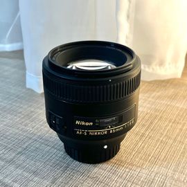 Objectif Nikon AF-S Nikkor 85mm f/1.8G Nikon F 85mm f/1.8