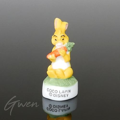 Feve Disney Winnie L'Ourson Coco Lapin Miniature Porcelaine Mat Figurine