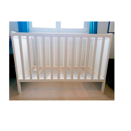 Lit Berceau Bébé Jusqu A 3 Ans Blanc Bois Couchage Repos Securite Classic Cocon Design Sobre Panneaux + Barreaux Bois Hêtre Massif Déco Chambre Jeune Enfant 120 X 60 Cm Norme De Securite Francaise Nf