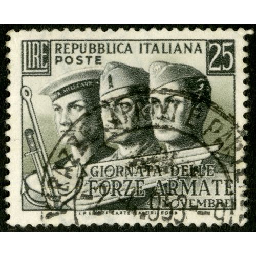 Timbre Oblitéré Repubblica Italiana, Poste, Giornata Delle Forze Armate 4 Novembre, 25
