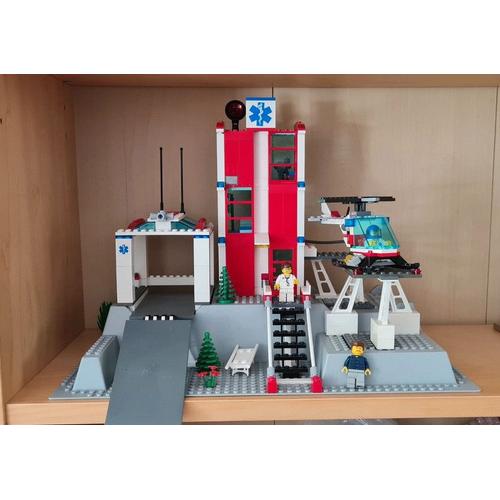 LEGO 7892 L'hôpital 5 - 12 ans - lego