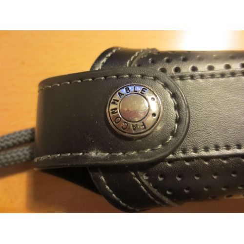 Etui Téléphone Portable En Cuir Noir De Marque Façonnable Jamais Servi