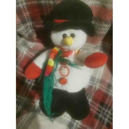 Peluche Doudou Bonhomme De Neige Sonore Chapeau Noir Nez Jaune Écharpe Rayée