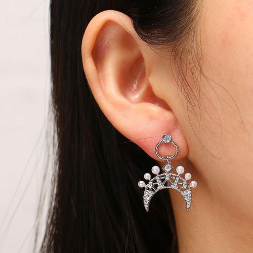 Boucles d'oreilles en or avec zircones pour femme