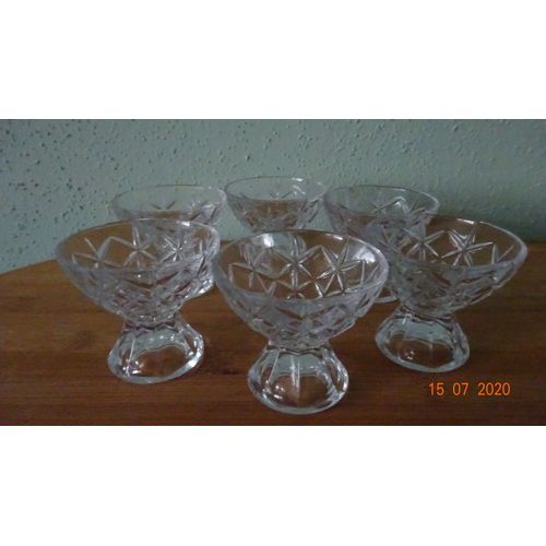 Verres A Liqueur