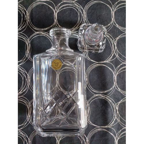 Carafe A Whisky En Cristal Neuve.