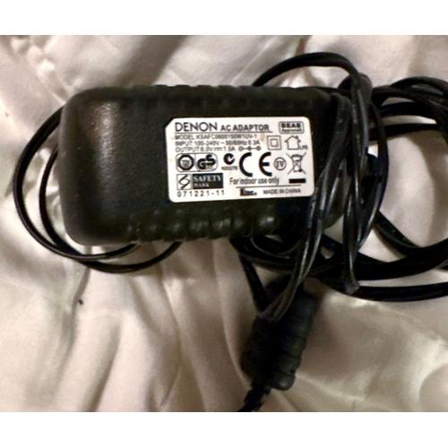 Adaptateur AC Denon - Imput 100-240 V - 50/60 Hz