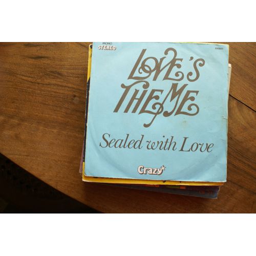 Soul Machine Loves's Theme 3.23/Sealed Wirh Love 45t Crazy 990.001 1974