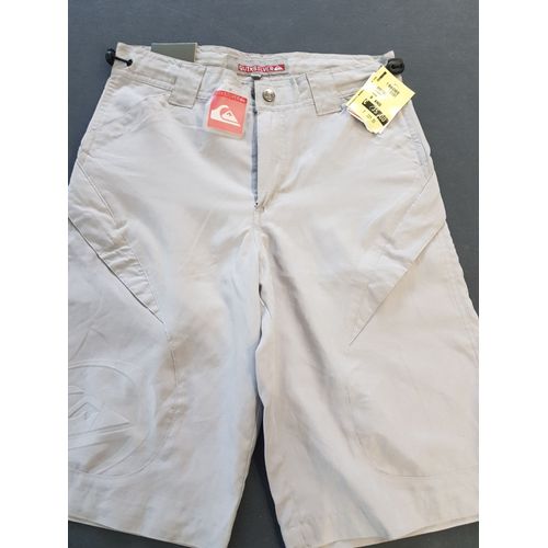 Bermuda Gris Quicksilver