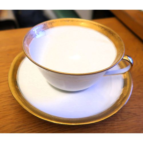 Tasse Et Sous-Tasse Porcelaine De Limoges