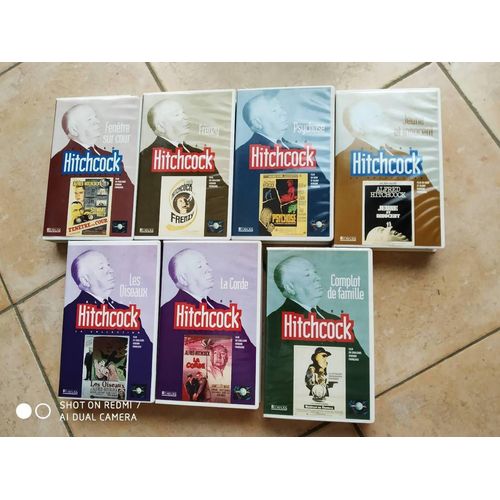 7 Vhs Hitchcock  Complot De Famille  Fenêtre Sur Cour  Les Oiseaux  Frenzy  Psychose Jeune Et Innocent  La Corde