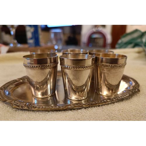 Joli Service À Liqueur Métal Argenté Avec Poinçon Très Ancien 6 Verres + Plateau.