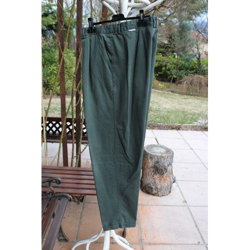 Pantalon Vert Celio .Fermeture Zippèe.Taille Étiquetèe:46 .