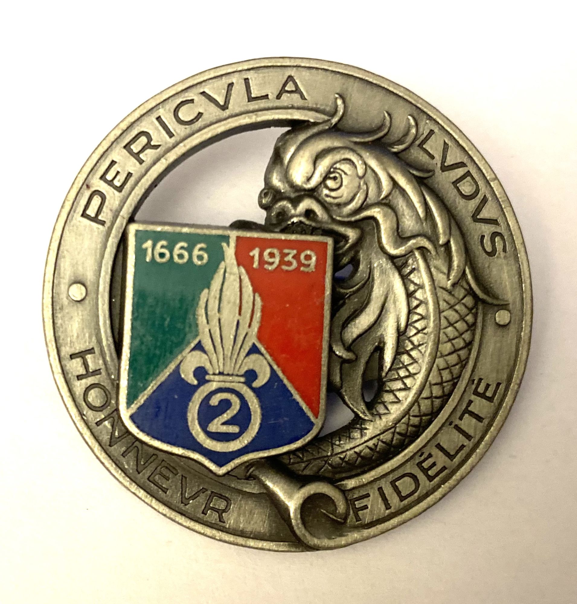 INSIGNE MILITAIRE 1REC PLURIBUS REGIMENT ETRANGER DE CAVALERIE / ARTHUS ...