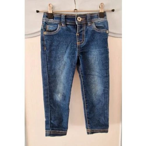 Jean Bluezoo, Taille 24 Mois