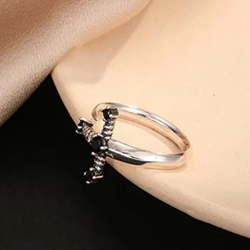 Plate-Forme Temu Pinduoduo Nouvelles Boucles D'oreilles Épée Gothique Boucles D'oreilles Poignard Gothique - Anneau Ouvert Diamant Noir