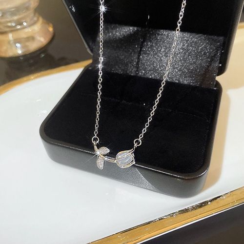 Coréen Argent Titane Acier Collier Filles Versatile Haut De Gamme Niche Perle Papillon Pendentif Clavicule Chaîne Bijoux-X1046 Argent