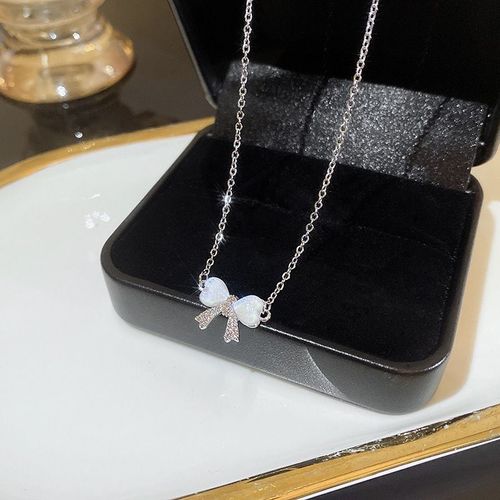 Coréen Argent Titane Acier Collier Filles Versatile Haut De Gamme Niche Perle Papillon Pendentif Clavicule Chaîne Bijoux-X966 Argent