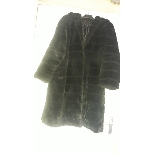 Manteau Fourrure Noire Synthétique A Capuche Taille L Chaud Elegant Feminin Parka Doudoune Fausse Fourrure Grande Taille Couvrant